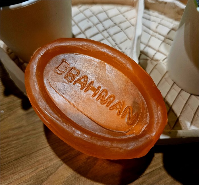 Ароматическое глицериновое мыло сандал и ладанная камедь Brahman "Брахман" 1398 - фото 8478