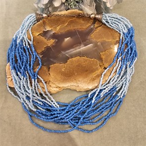 Винтажное ожерелье из бисера многослойное Голубое